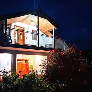  Vakantiehuis Samuela Cozy Retreat