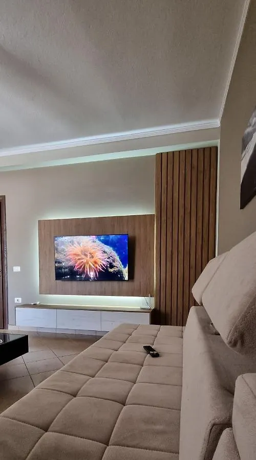 Luis Penthouse Apartment Berat